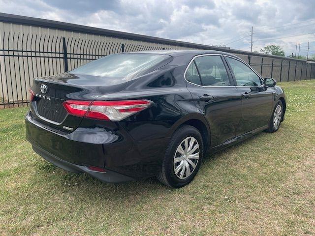 Toyota Camry Hybrid LE 2018