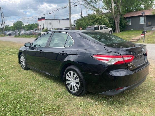 Toyota Camry Hybrid LE 2018