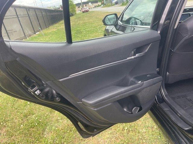 Toyota Camry Hybrid LE 2018