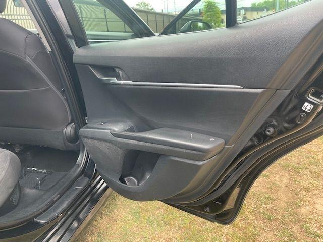 Toyota Camry Hybrid LE 2018