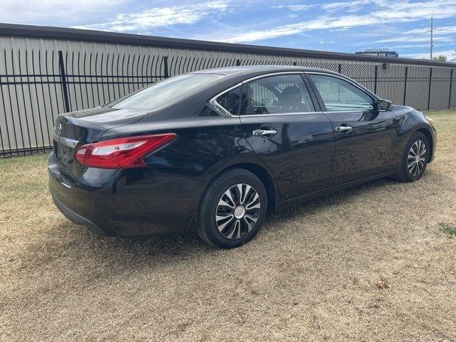 Nissan Altima 2.5 S Sedan 2017