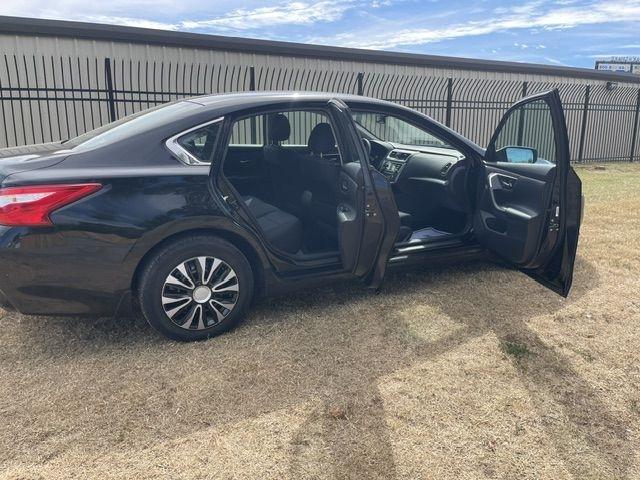 Nissan Altima 2.5 S Sedan 2017