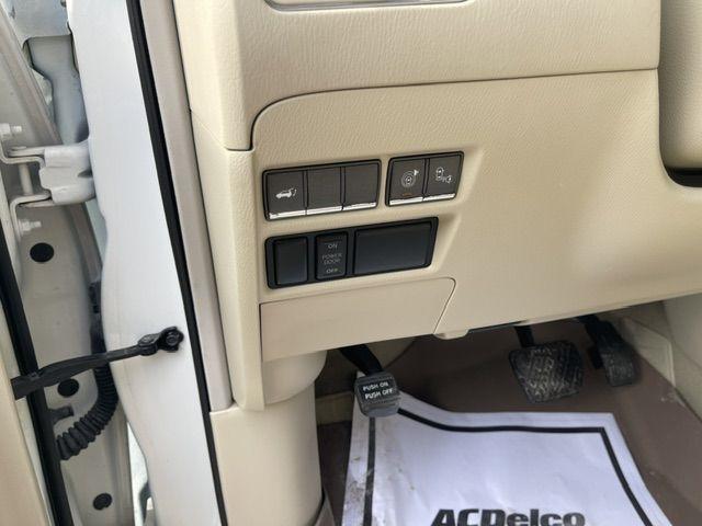 Infiniti QX80 2WD 4dr 2014