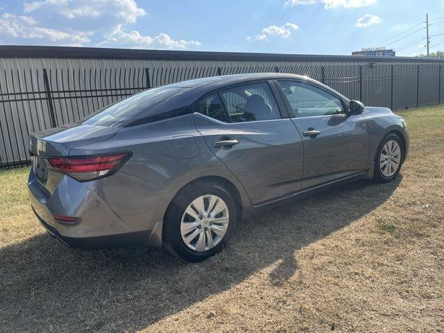 Nissan Sentra S CVT 2020