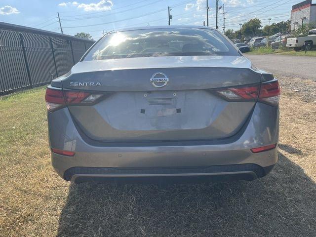 Nissan Sentra S CVT 2020