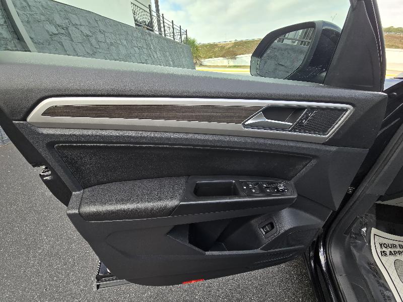 Volkswagen Atlas V6 SE w/Technology AWD 2018