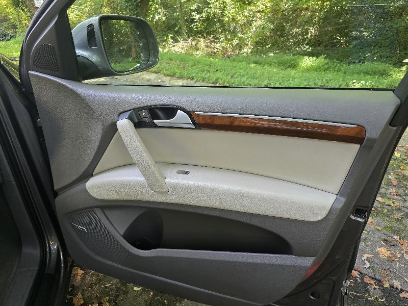 Audi Q7 3.0T Premium Plus quattro 2015
