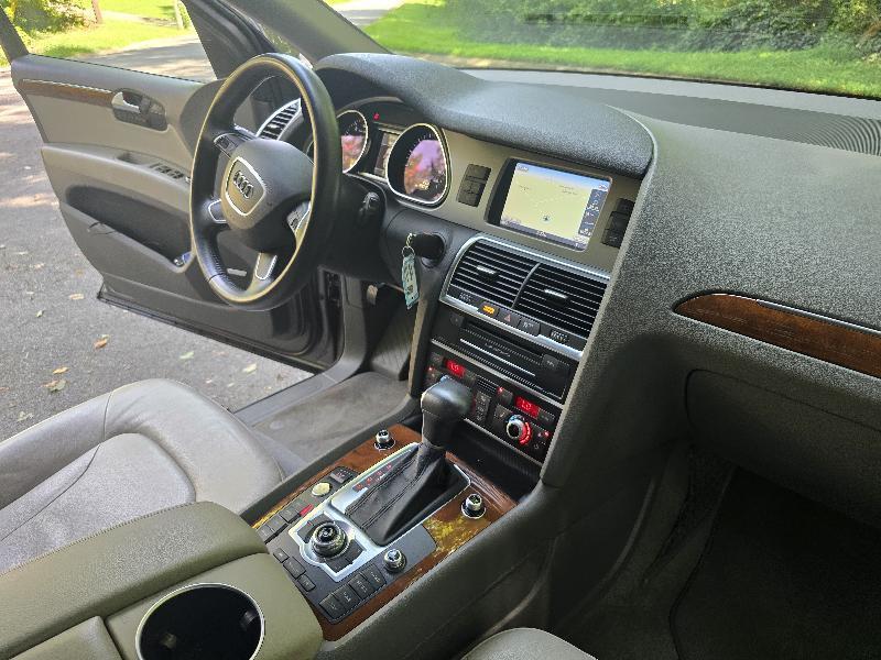 Audi Q7 3.0T Premium Plus quattro 2015