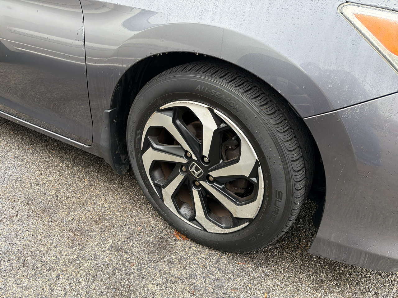 2016 Honda Accord EX-L's photo