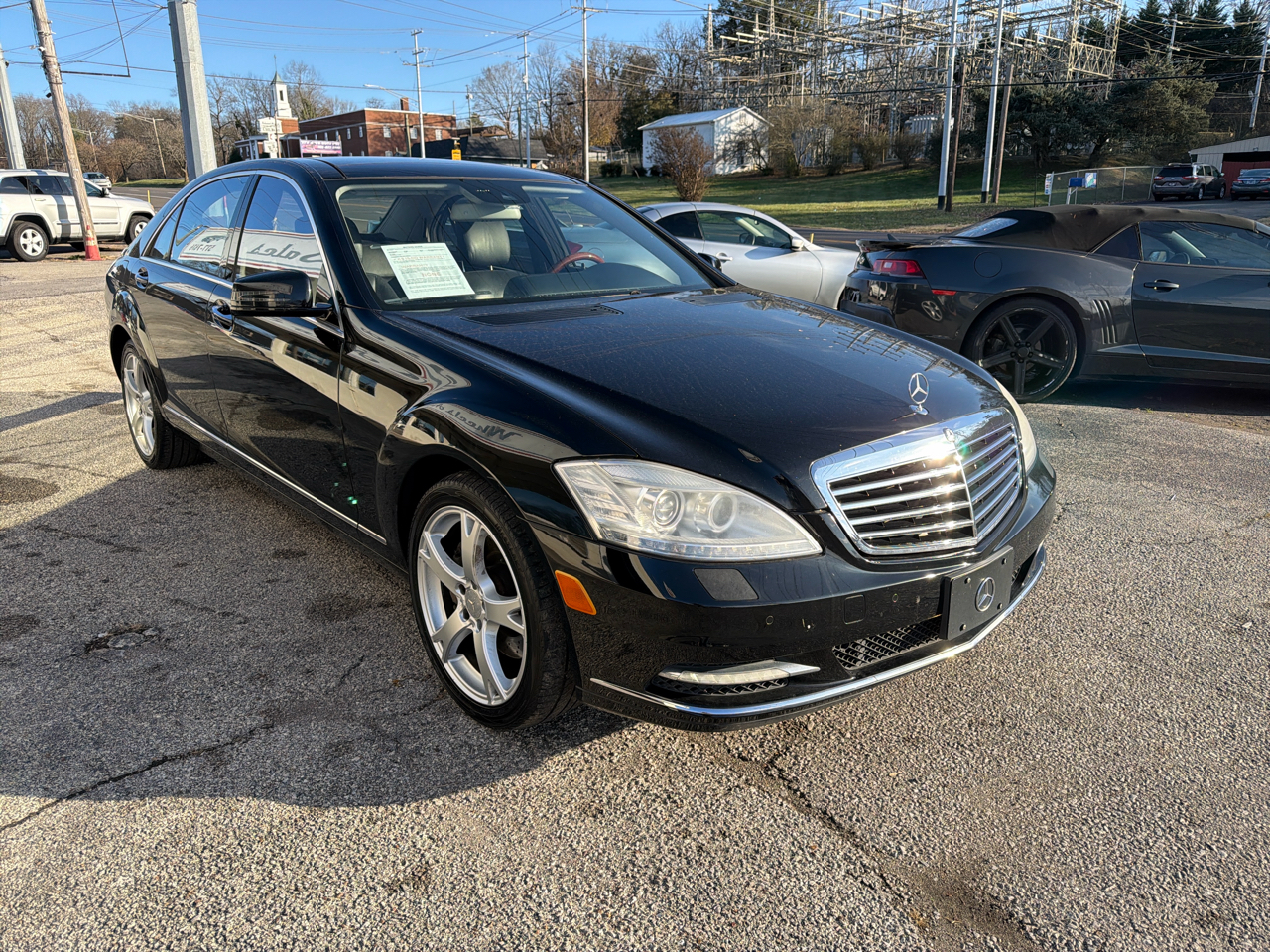 Mercedes-Benz S-Class 4dr Sdn S 550 4MATIC 2013