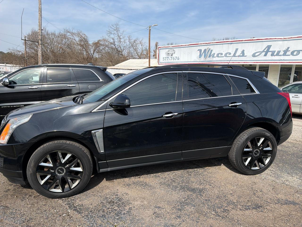 Cadillac SRX FWD 4dr Base 2016