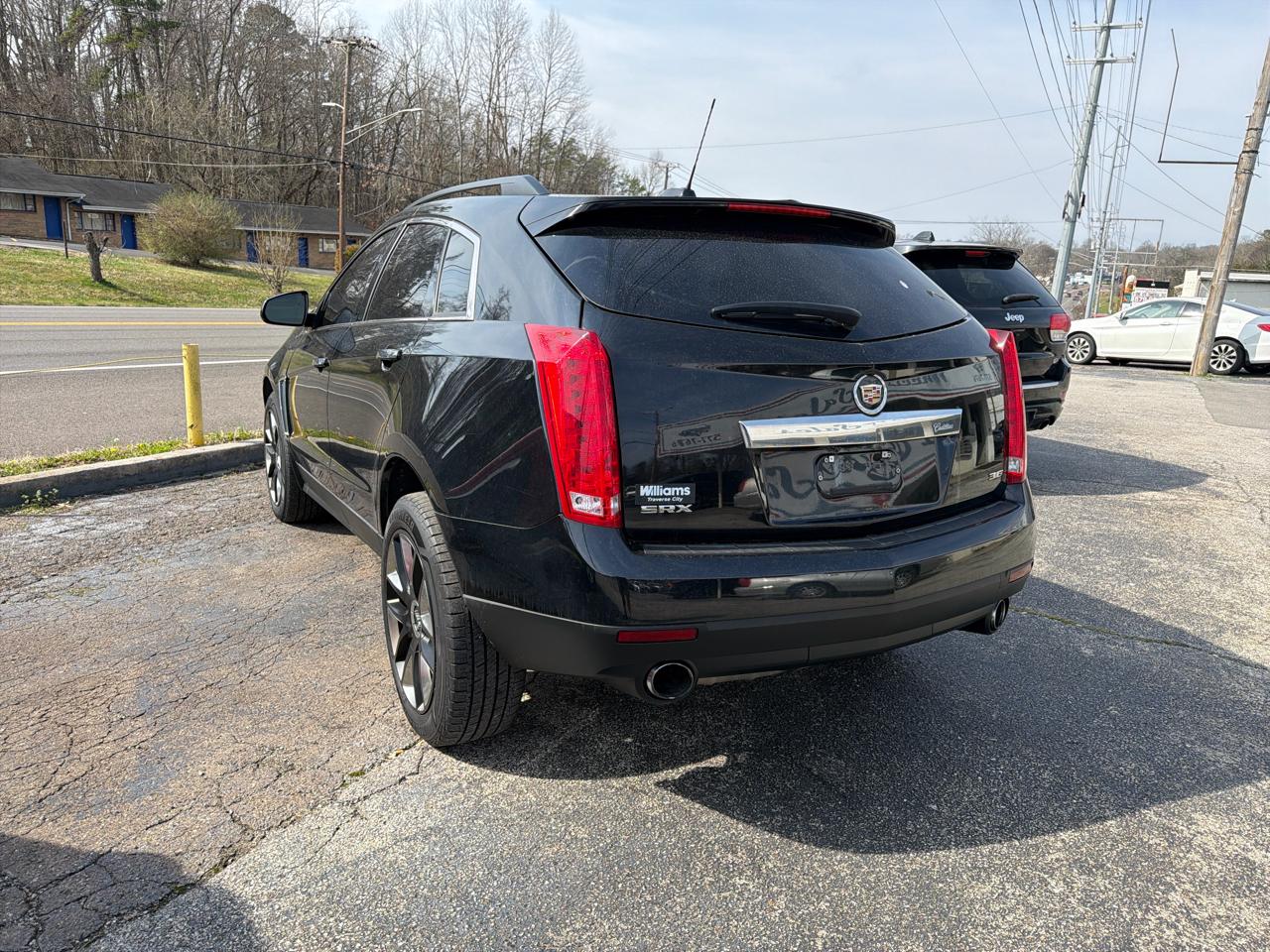 Cadillac SRX FWD 4dr Base 2016