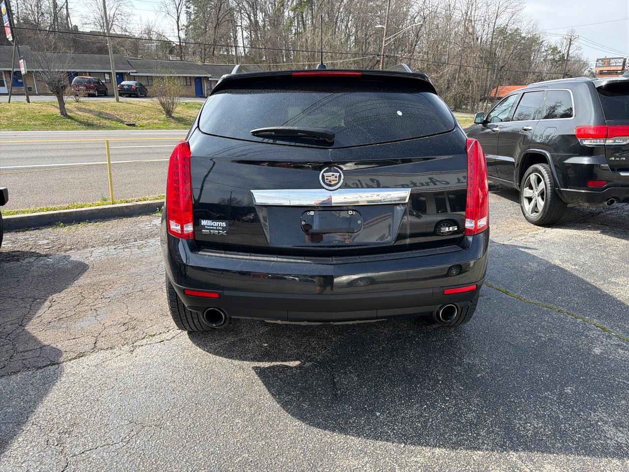 Cadillac SRX FWD 4dr Base 2016
