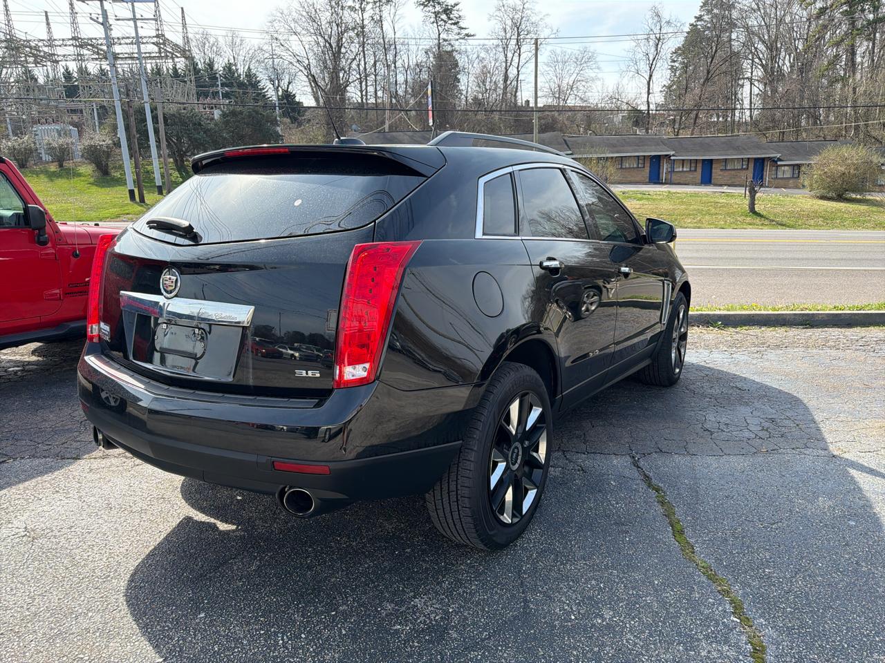 Cadillac SRX FWD 4dr Base 2016