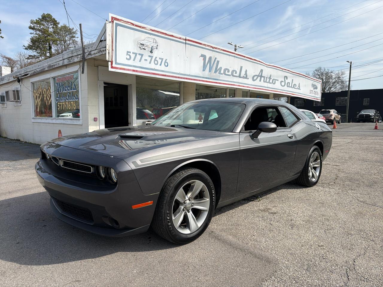 Dodge Challenger 2dr Cpe SXT 2016