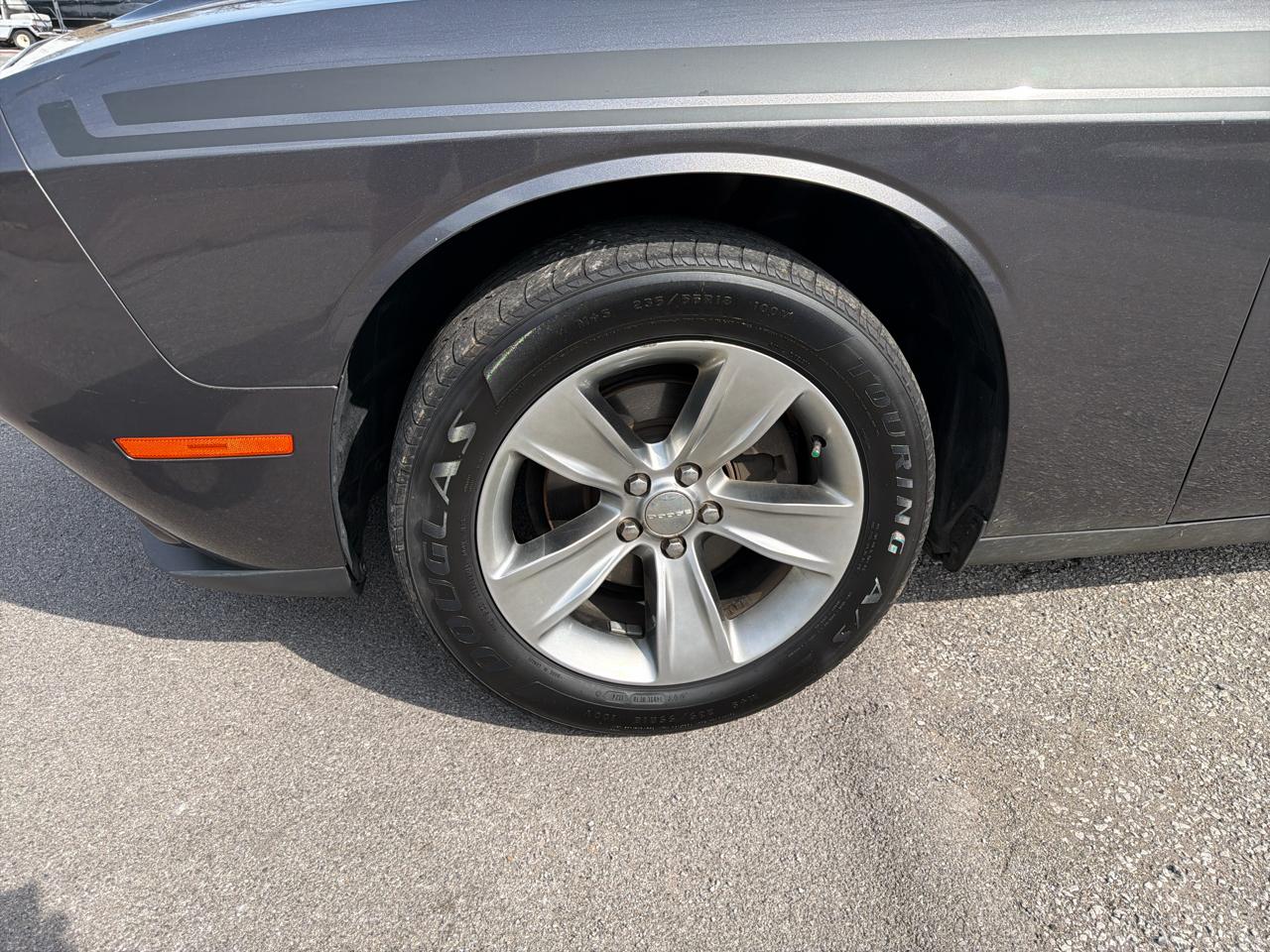 Dodge Challenger 2dr Cpe SXT 2016