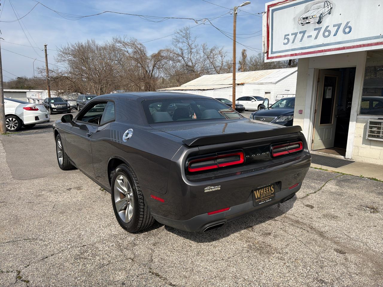 Dodge Challenger 2dr Cpe SXT 2016