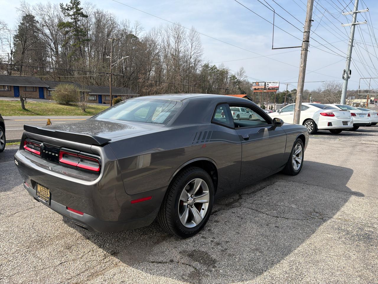 Dodge Challenger 2dr Cpe SXT 2016