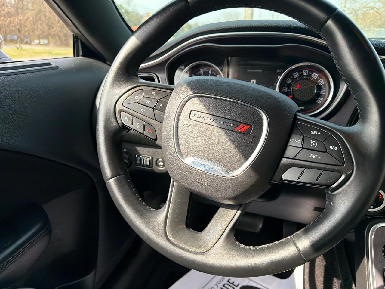 Dodge Challenger 2dr Cpe SXT 2016