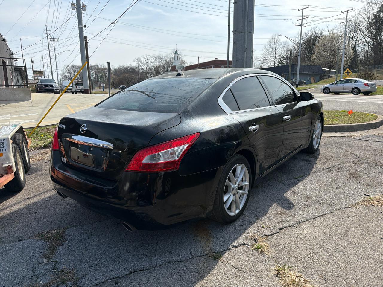 Nissan Maxima 4dr Sdn V6 CVT 3.5 SV 2011