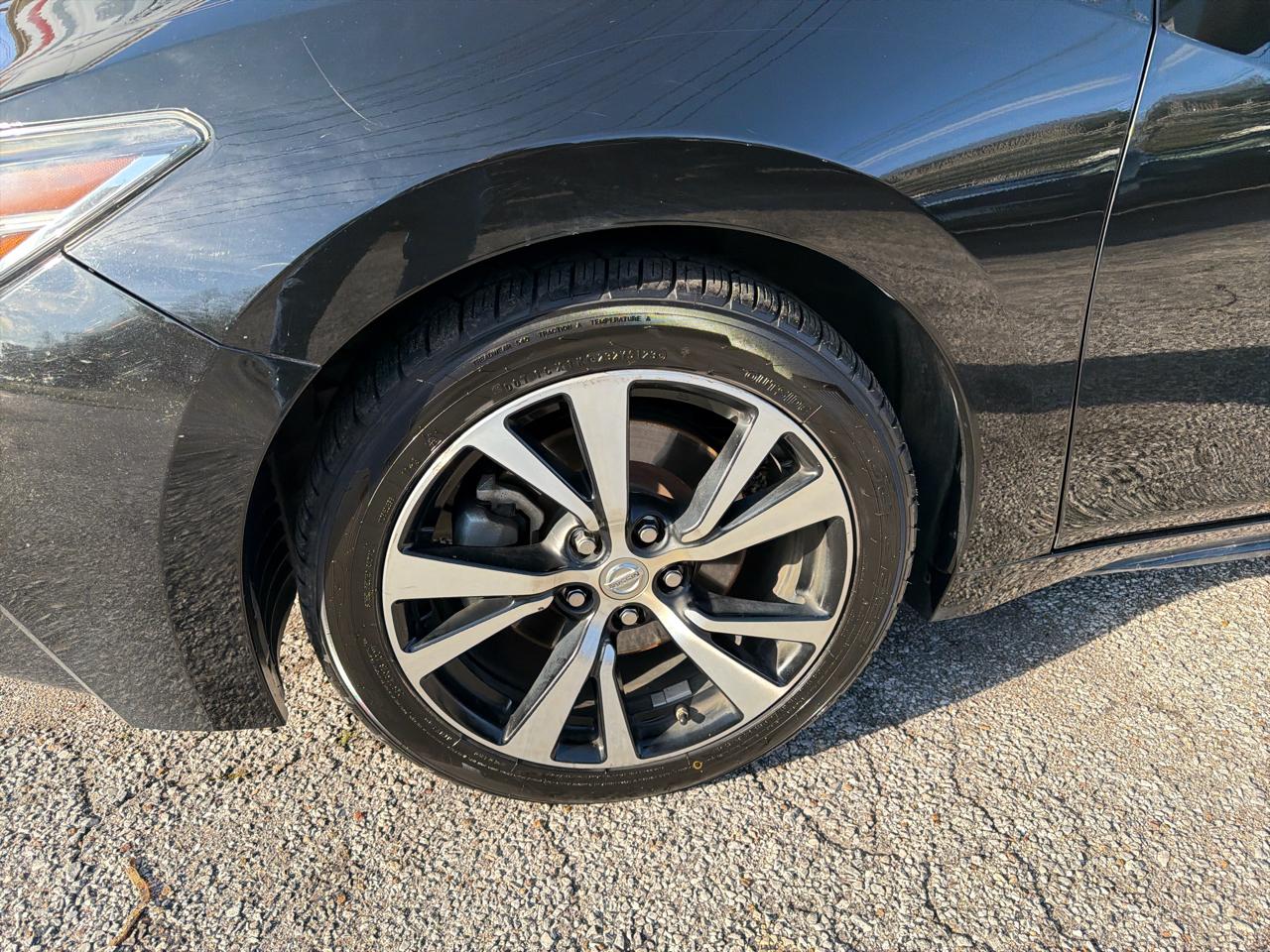 Nissan Maxima SV 3.5L 2018