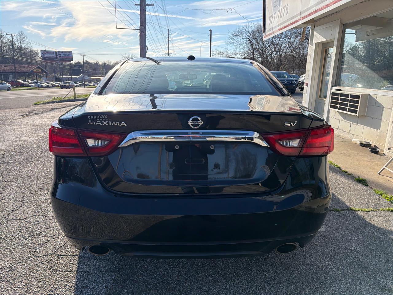Nissan Maxima SV 3.5L 2018