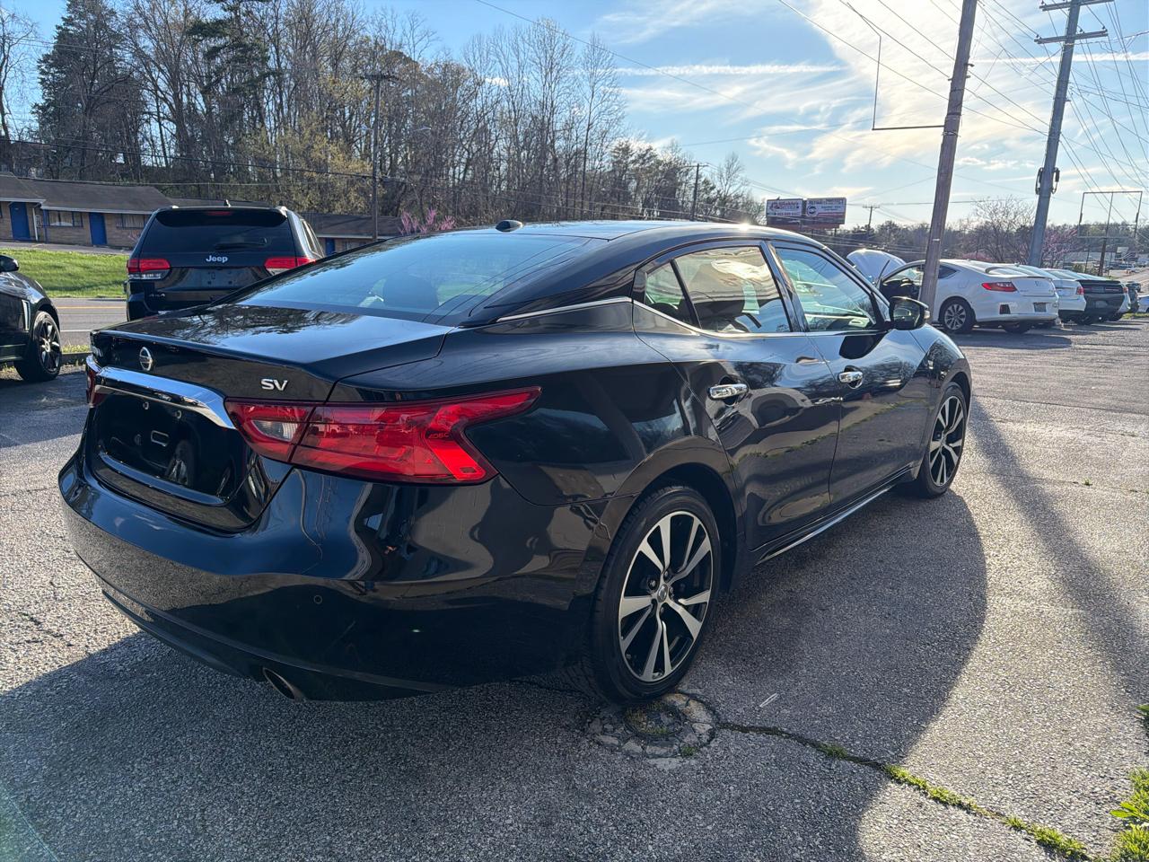 Nissan Maxima SV 3.5L 2018