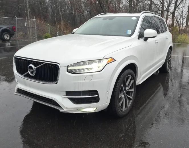 Volvo XC90 T6 AWD 7-Passenger Momentum 2017