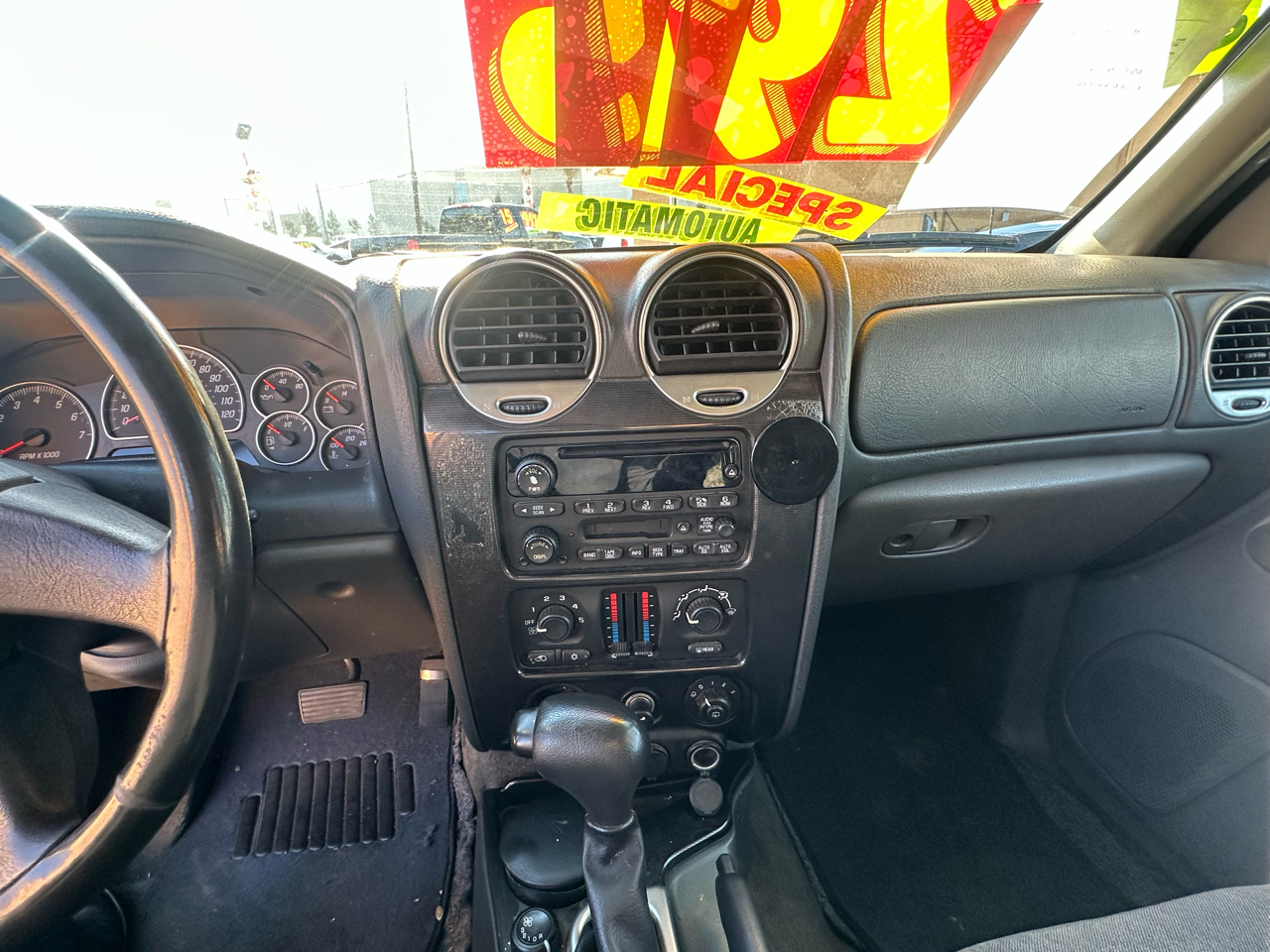 GMC Envoy XL  2004