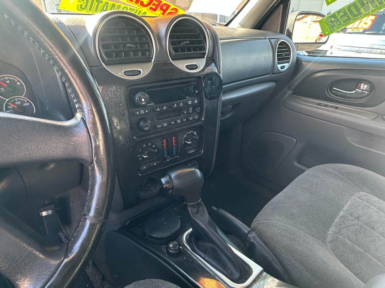 GMC Envoy XL  2004