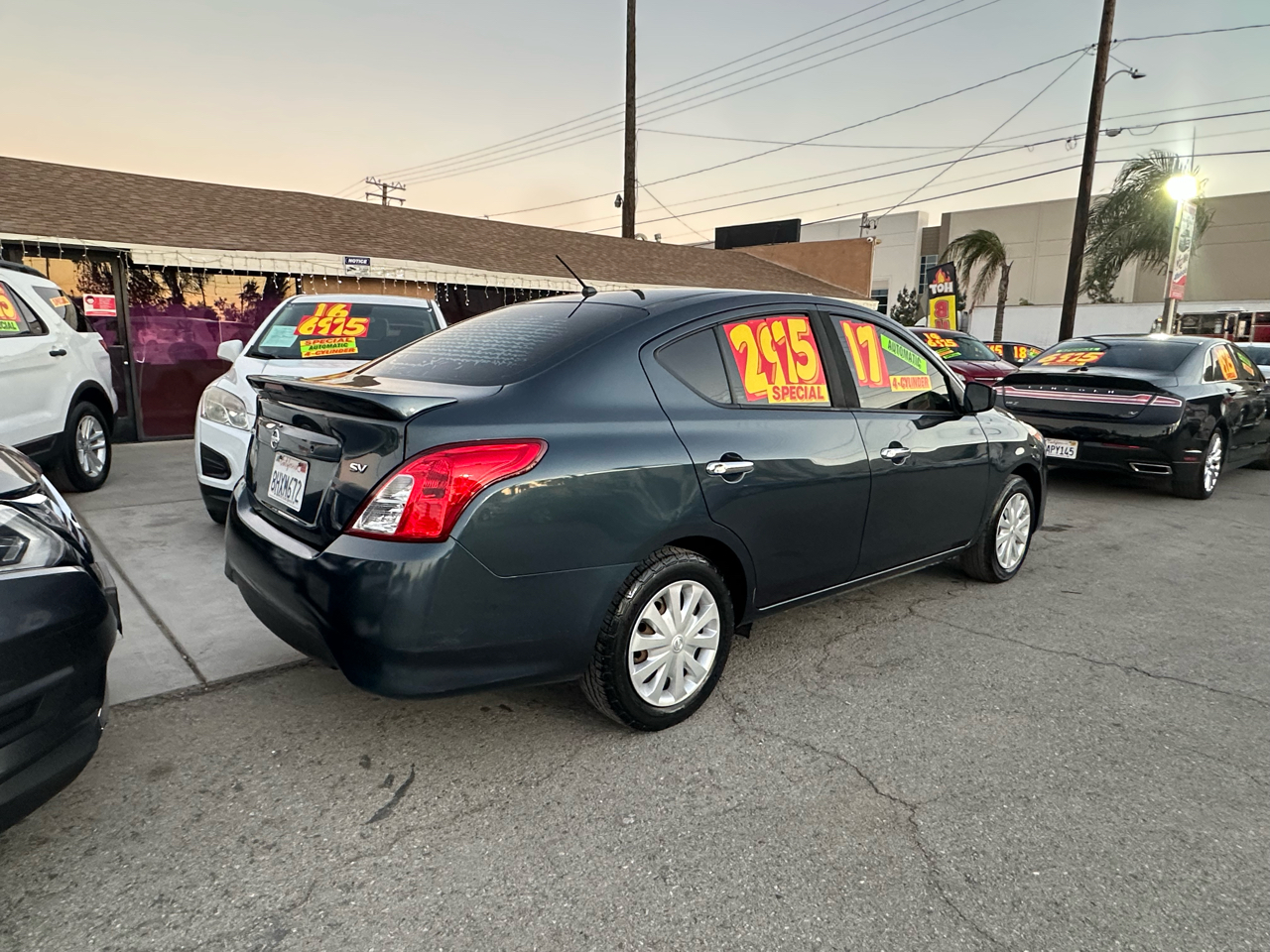 Nissan Versa Sedan  2017