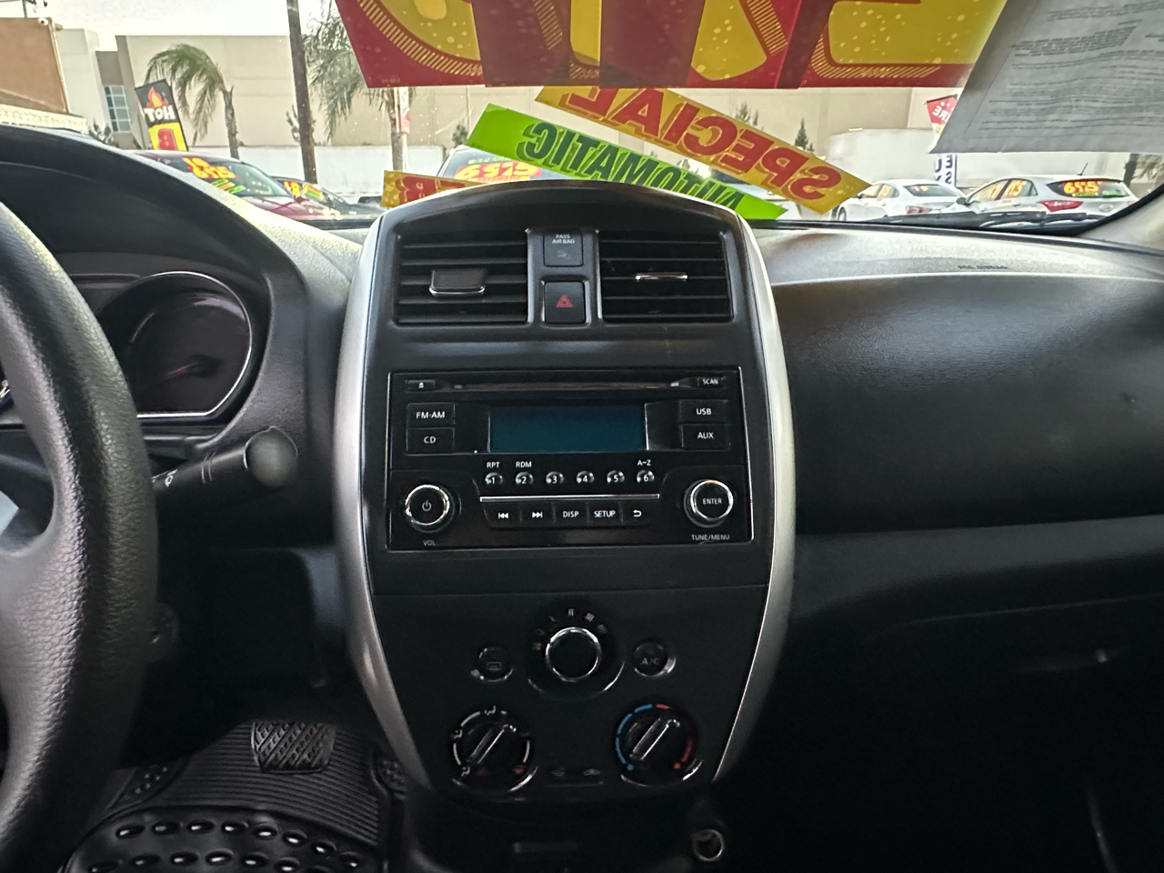 Nissan Versa Sedan  2017