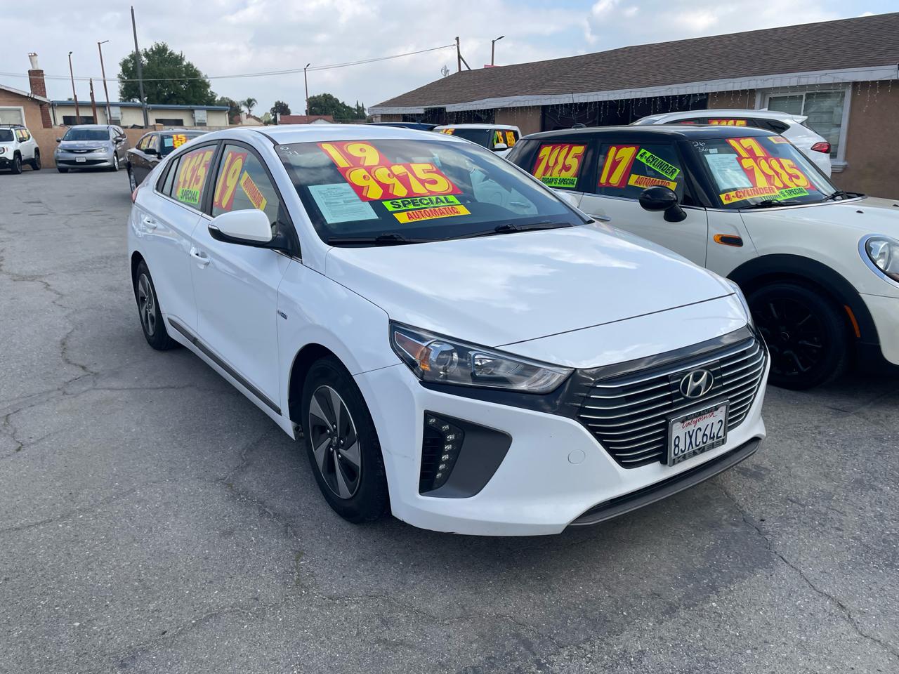 2019 Hyundai Ioniq Hybrid SEL Hatchback