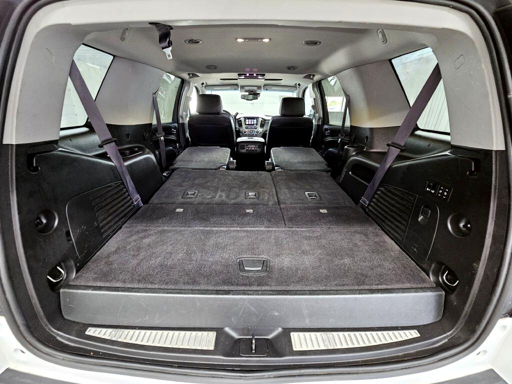 2017 Gmc Yukon SLT photo 32