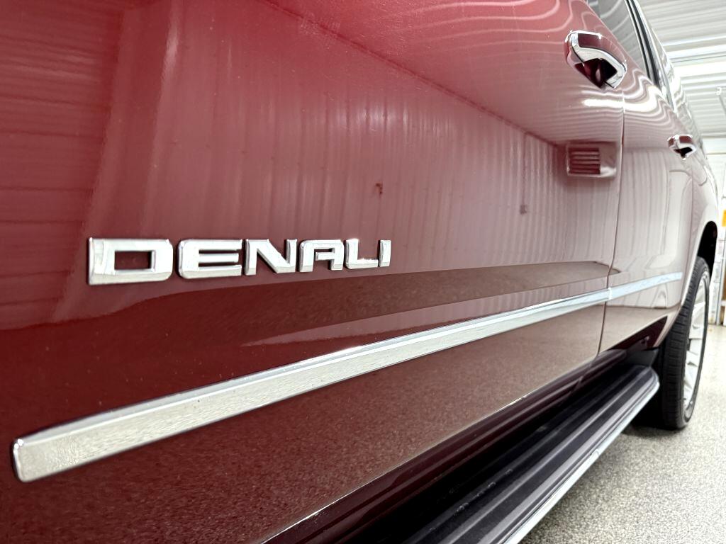 GMC Yukon XL 4WD 4dr Denali 2019