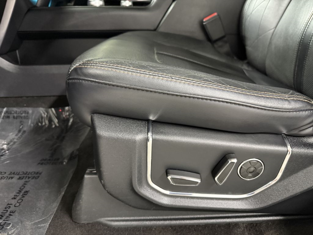 2019 Ford Expedition Platinum photo 9