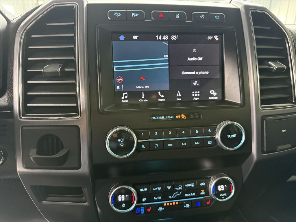 2019 Ford Expedition Platinum photo 18