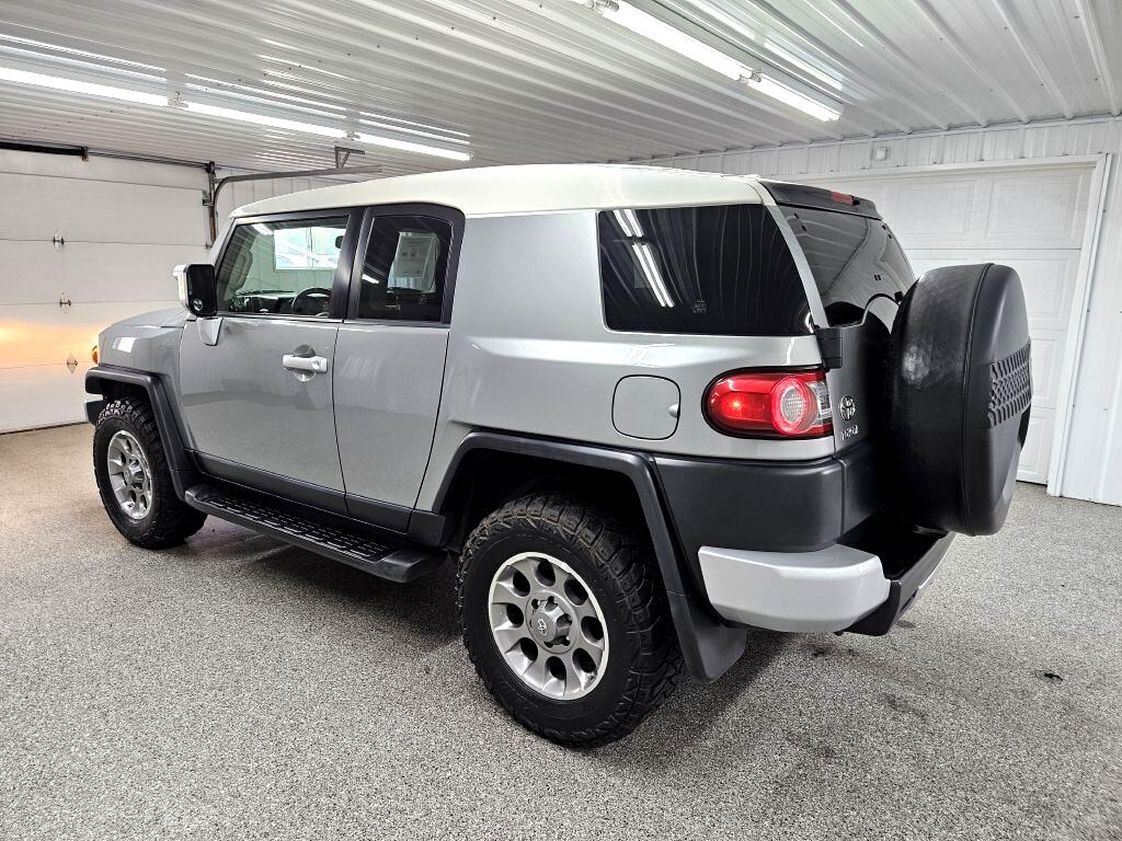 Toyota FJ Cruiser 4WD 4dr Auto (Natl) 2012