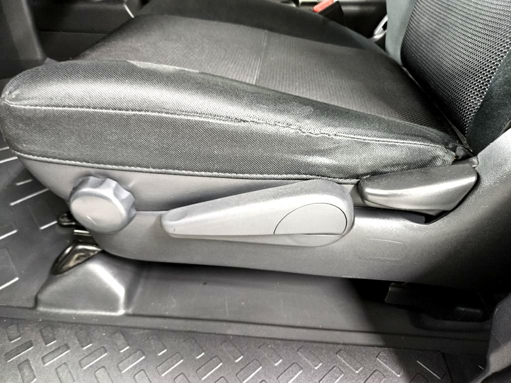 Toyota FJ Cruiser 4WD 4dr Auto (Natl) 2012