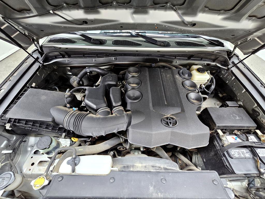 Toyota FJ Cruiser 4WD 4dr Auto (Natl) 2012