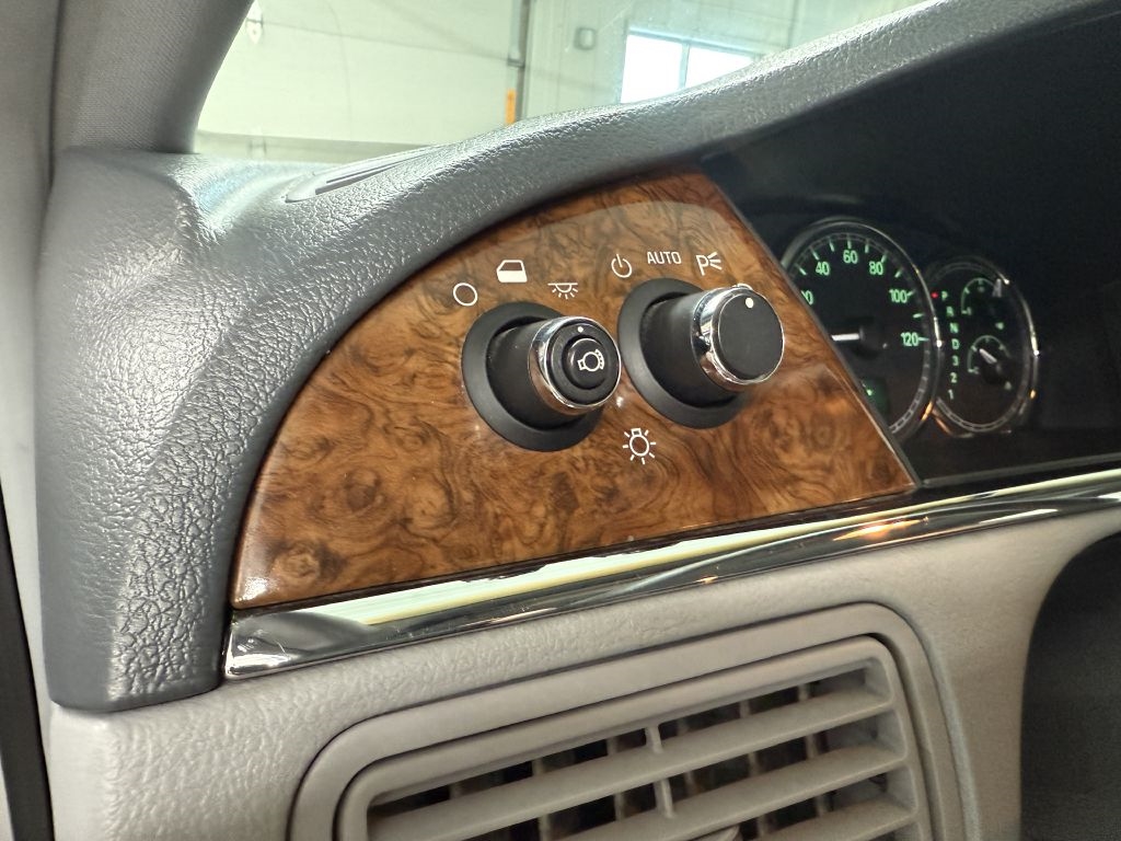 2005 Buick LaCrosse CX photo 11