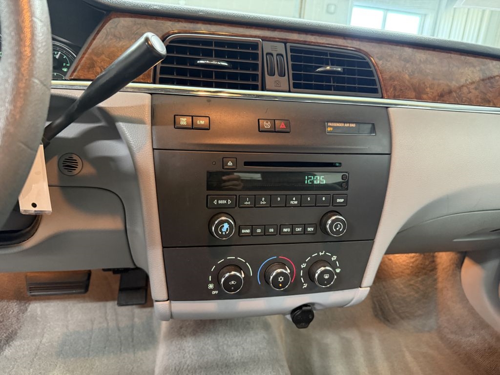 2005 Buick LaCrosse CX photo 12