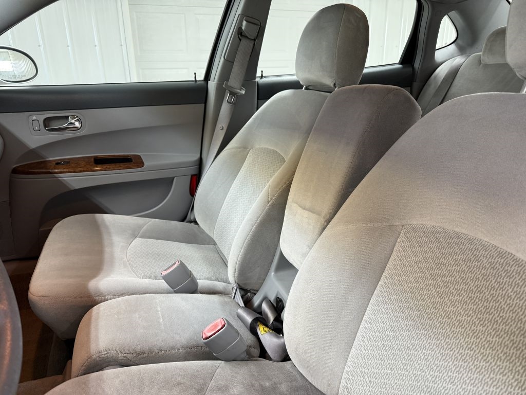 2005 Buick LaCrosse CX photo 14