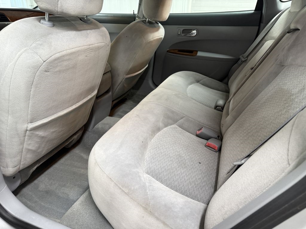 2005 Buick LaCrosse CX photo 18