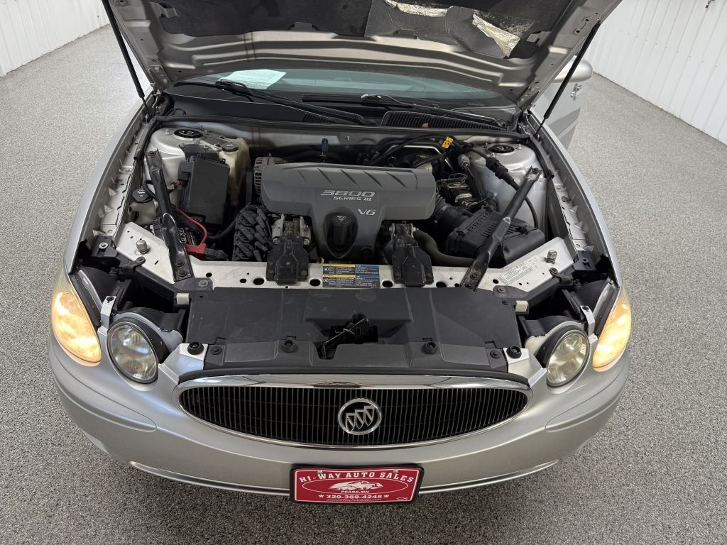 2005 Buick LaCrosse CX photo 25
