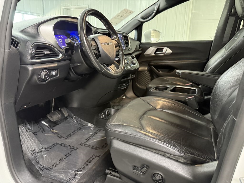 2019 Chrysler Pacifica Touring Plus photo 6