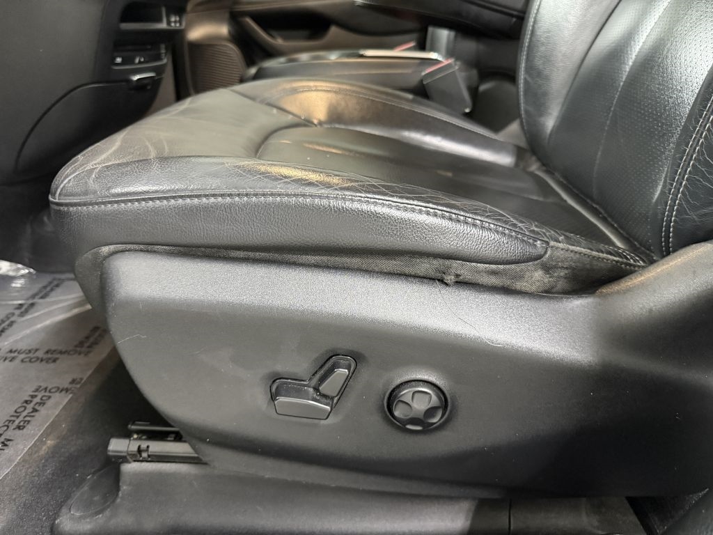 2019 Chrysler Pacifica Touring Plus photo 8