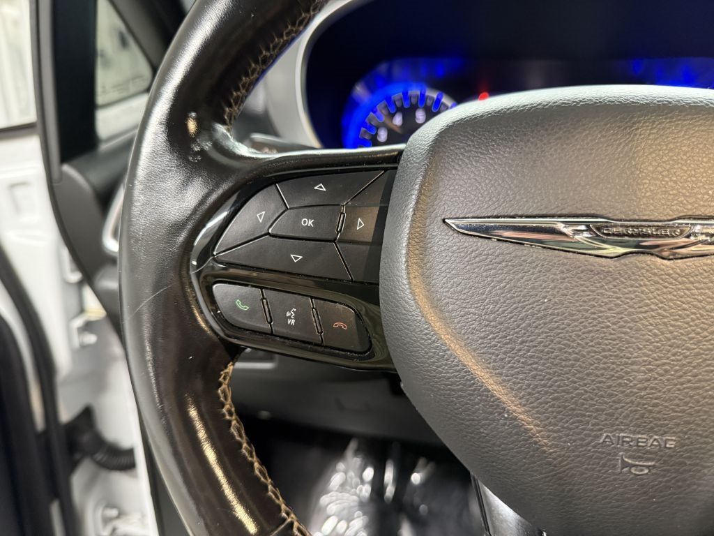 2019 Chrysler Pacifica Touring Plus photo 12