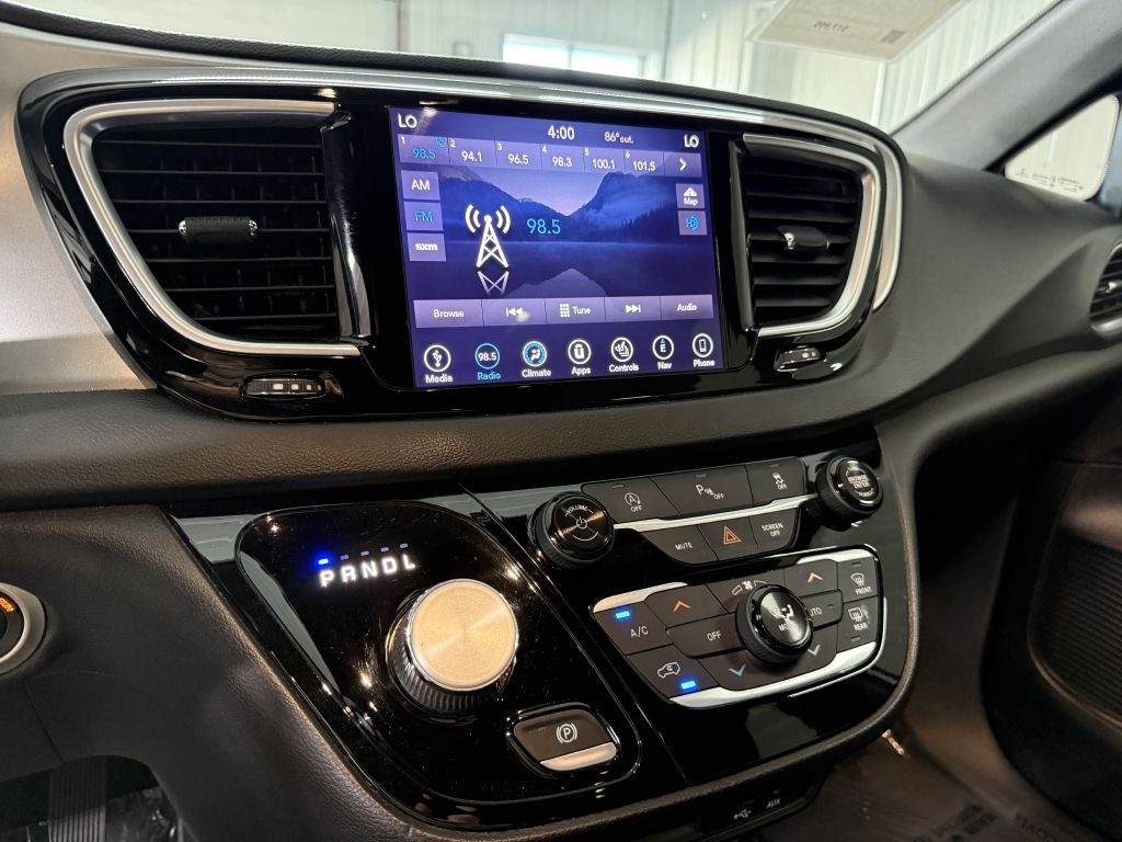 2019 Chrysler Pacifica Touring Plus photo 15