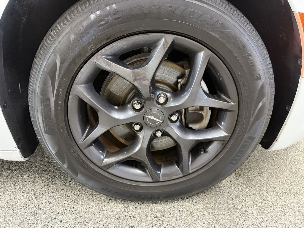 2019 Chrysler Pacifica Touring Plus photo 29